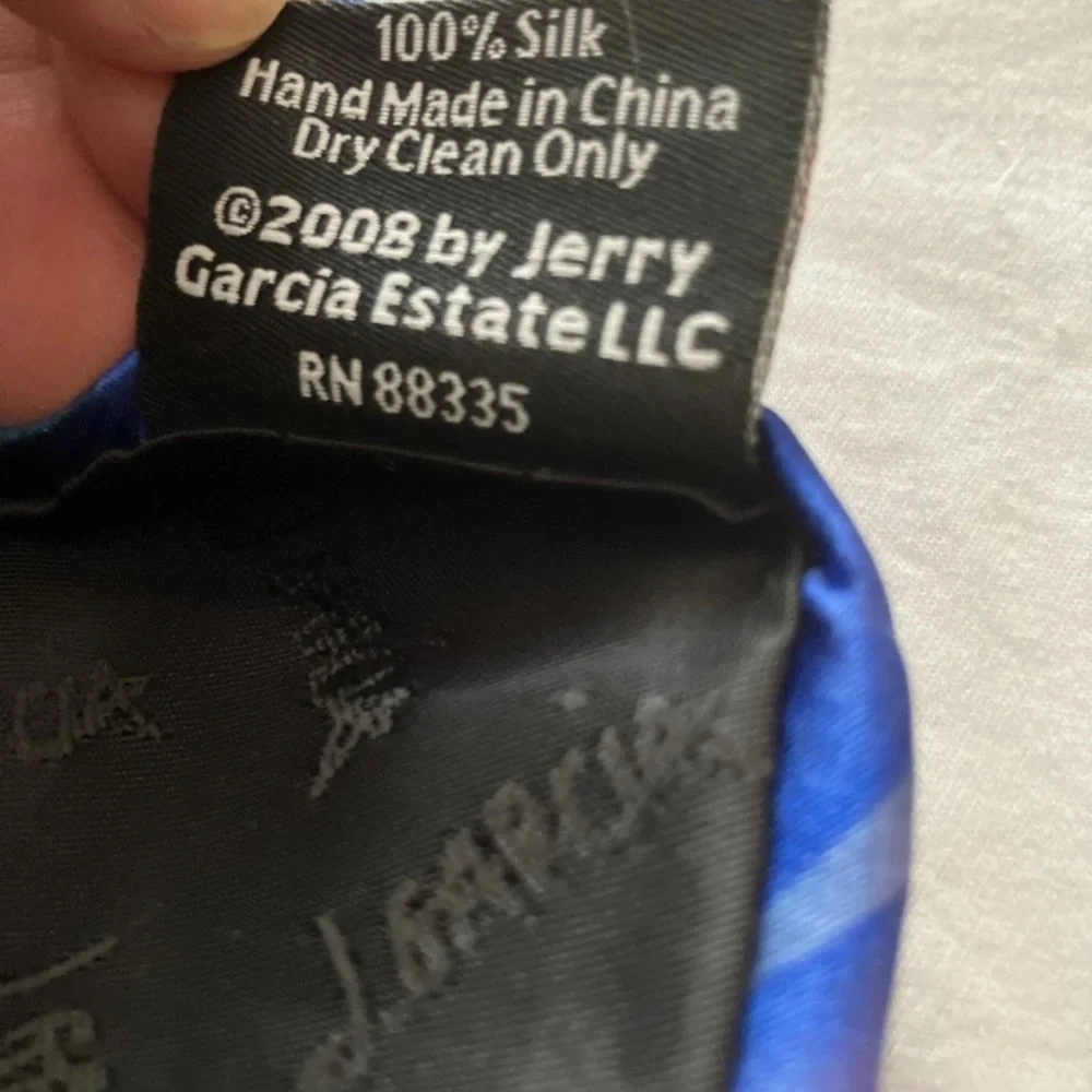Silk tie Moon Mountain 2008 by Jerry Garcia collection 46  men’s tie NWOT